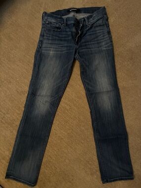 Express Slim Straight Women’s Jeans - Dark Blue Wash